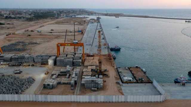 «النقل»: إنشاء مدينة تحيا مصر في حي ميناء العريش لأهالي المنطقة