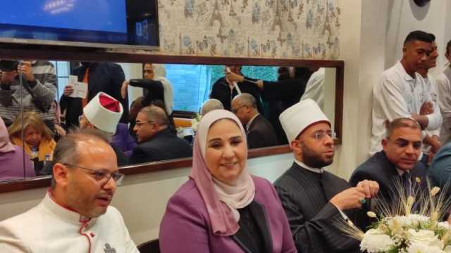 أسامة الأزهري يشارك في افتتاح أول فرع لسلسة مطاعم الأخوة الإنسانية