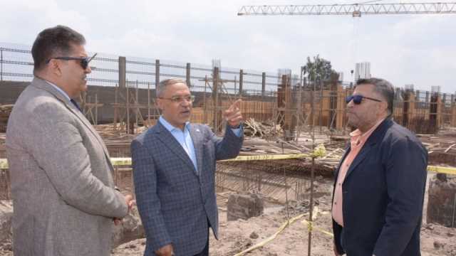 رئيس جامعة طنطا يراجع أعمال الإنشاءات بمستشفى 900 900 بالمحلة