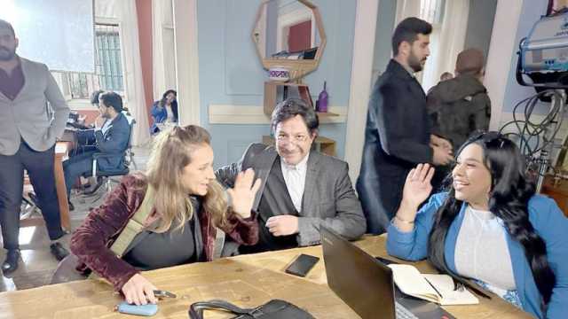 نقاد: نيللي كريم متعددة المواهب وناضجة فنيا.. وجمهور الدراما بحاجة إلى الضحك