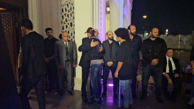 حسين السيد أبرز حضور عزاء المطرب شريف شاكر