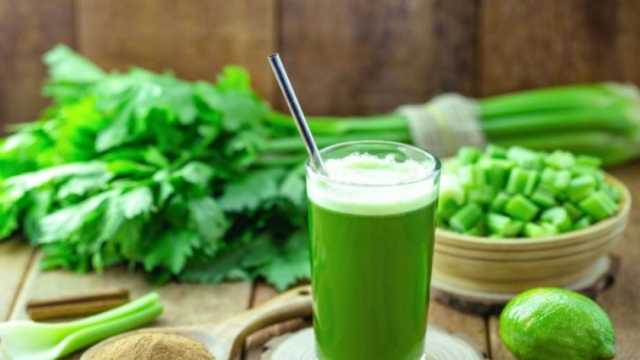 يدعم صحة القلب.. 6 فوائد لتناول عصير الكرفس في الشتاء