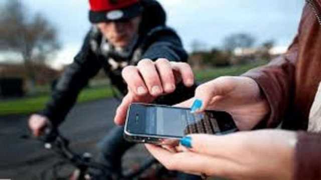 6 إجراءات عليك فعلها في حالة سرقة هاتفك المحمول