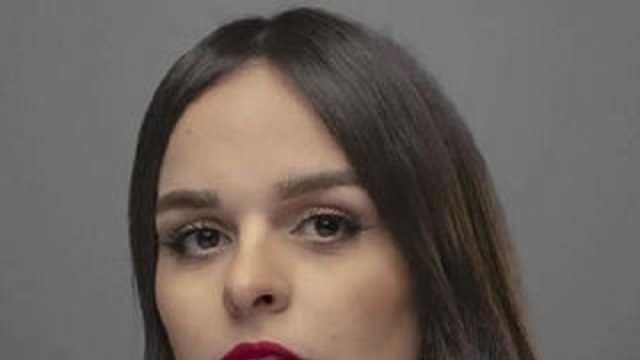 الفنانة مها سلامة تعلن وفاة والدها