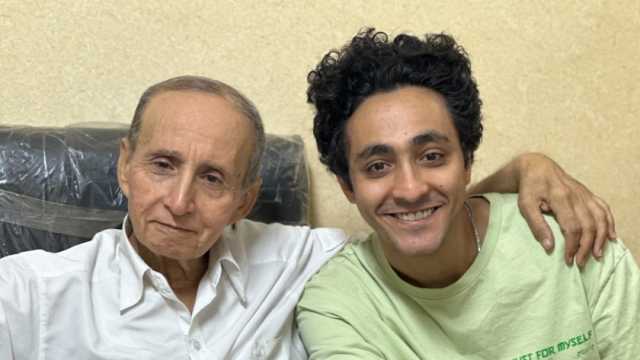 وفاة والد أبرام سمير بعد صراع مع المرض