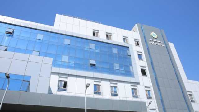بعد 6 جراحات معقدة.. مستشفى سعودي ينقذ طفلا من الشلل الرباعي