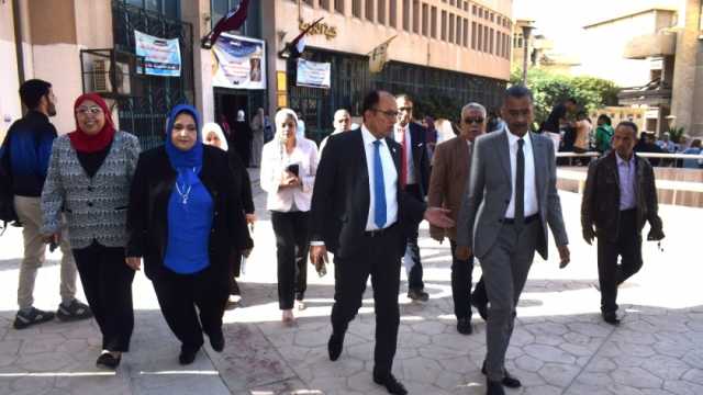 رئيس جامعة حلوان: تطوير برامج الكلية ساهم في جذب الطلاب الوافدين