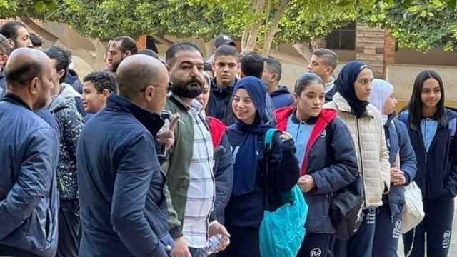 المراجعة النهائية لمادة اللغة الإنجليزية لطلاب الإعدادية بالإسكندرية