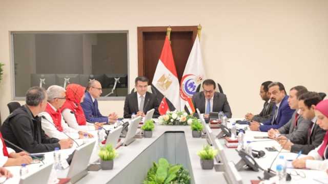 وزير الصحة يستقبل وفد الهلال الأحمر التركي لبحث إيصال المساعدات إلى غزة