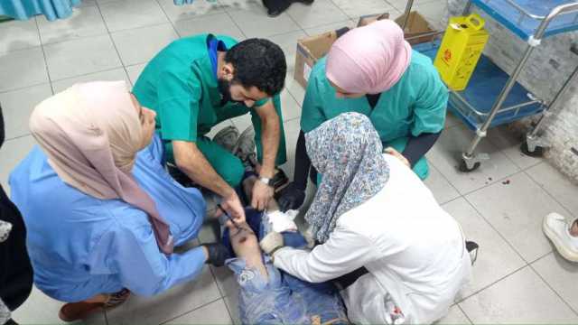 اللقطات الأخيرة قبل قصف مستشفى كمال عدوان بغزة.. عمليات جراحية على الأرض