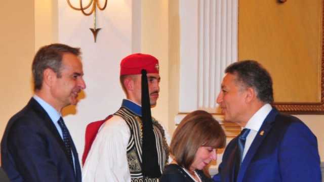 سفير مصر في أثينا يبحث مع رئيسة اليونان تعزيز العلاقات بين البلدين