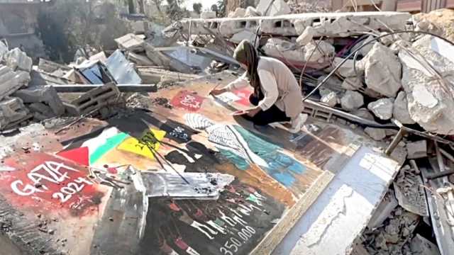 «جرافيتى المقاومة».. وسيلة «فتاة عشرينية» لتوثيق الجرائم: «مستمرون.. وسنتجاوز الصعوبات والألم»