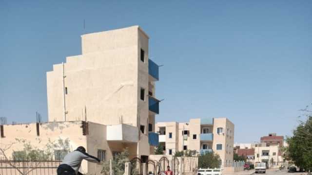 حملات مكثفة لإزالة مخالفات بناء وإشغالات في مدينة بدر (صور)