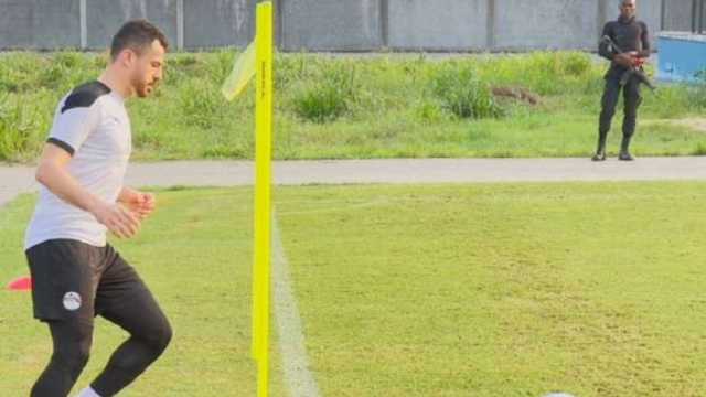 ما هي إصابة «الونش» مدافع الزمالك؟.. «تسبب ألما شديدا وتفقده الحركة»