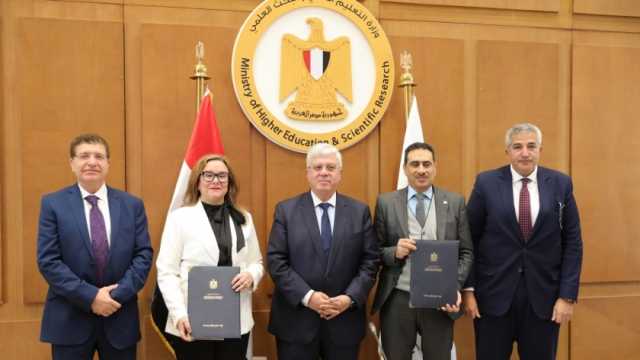 اتفاق تعاون بين جامعتي القاهرة الدولية و«إيست لندن» لتقديم 19 برنامجا