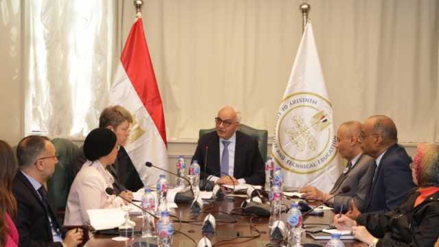 وزير التعليم لـ«وفد البنك الدولي»: معالجة صعوبات القراءة والكتابة أولويتنا