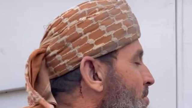 بعد استشهاد حفيدته «روح الروح».. جد «ريم» يداوي جراح المصابين بمستشفيات عزة