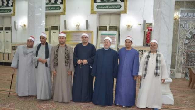 بدء توافد كبار القراء للمقرأة المسجدية المُرتلة بمسجد السيدة نفيسة