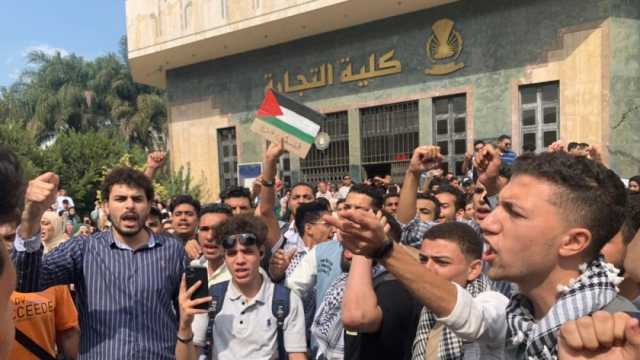 استمرار الوقفات الاحتجاجية في الجامعات المصرية تضامنا مع غزة