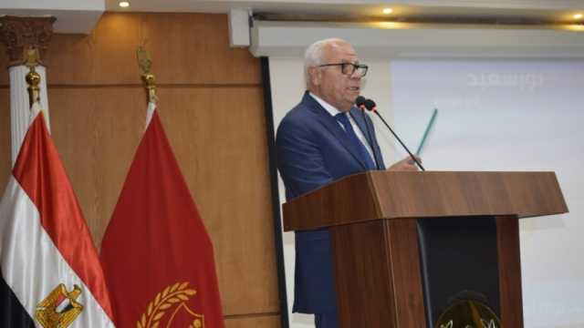 محافظ بورسعيد يشهد جلسة تشاور مجتمعي لمشروع شحن وتفريغ وتخزين البضائع العامة