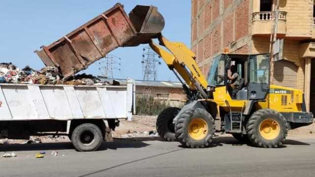 القضاء على مقالب ومخلفات القمامة ورفع كفاءة مستوى الشوارع بكفر الشيخ