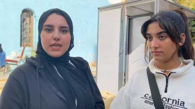 «شاهندا وأبرار» طالبتان تطوعتا لمساعدة المواطنين في الانتخابات: «بلدنا جميلة»