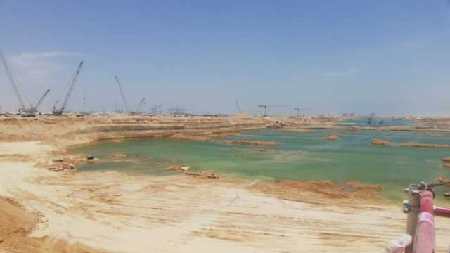 مدير مشروع تطوير ميناء السخنة: استخدمنا ناتج الحفر في إنشاء جسور القطار السريع