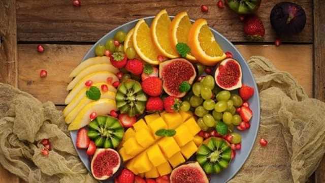 علامة إذا ظهرت على الفاكهة يجب الابتعاد عن تناولها.. تسبب أمراضا خطيرة