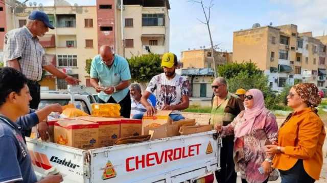 انتشار المنافذ المتحركة لبيع السلع الغذائية بأسعار مخفضة ببورسعيد