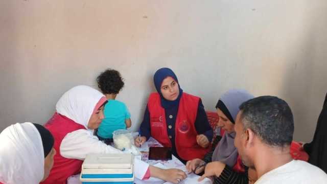 فحص 266 مواطنا في قافلتين طبيتين بالبحيرة