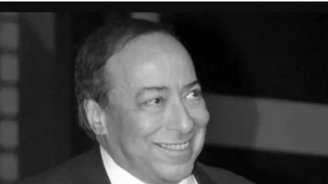 نجوم الفن يودعون عمدة الدراما صلاح السعدني بكلمات مؤثرة: «هتوحشنا»