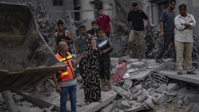 استشهاد وإصابة عشرات الفلسطينيين في غارات لطيران الاحتلال الإسرائيلي