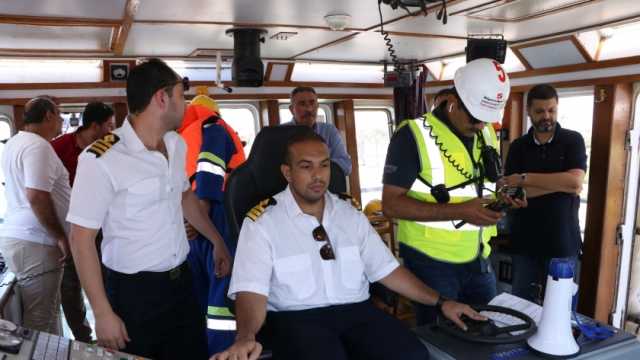 ميناء دمياط يشهد مناورة متعددة السيناريوهات للتعامل مع أعطال سفن الغاز.. «صور»