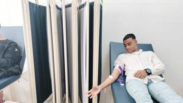 مديرية أمن قنا تنظم حملة للتبرع بالدم بمشاركة رجال الشرطة