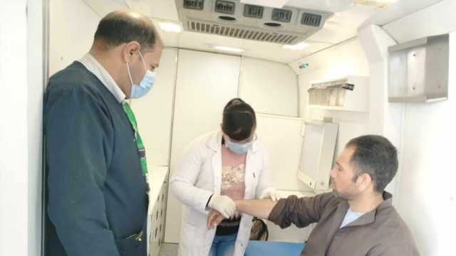 توقيع الكشف على 1622 مريضا في قافلة طبية بالمنيا