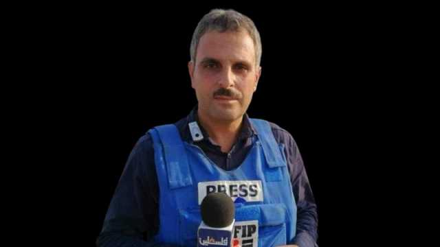 بكت زميلته على الهواء.. آخر ما قاله المراسل محمد أبو حطب قبل استشهاده