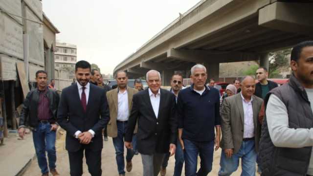 محافظ الجيزة يتابع أعمال تطوير طرق الخدمة أسفل محور كمال عامر