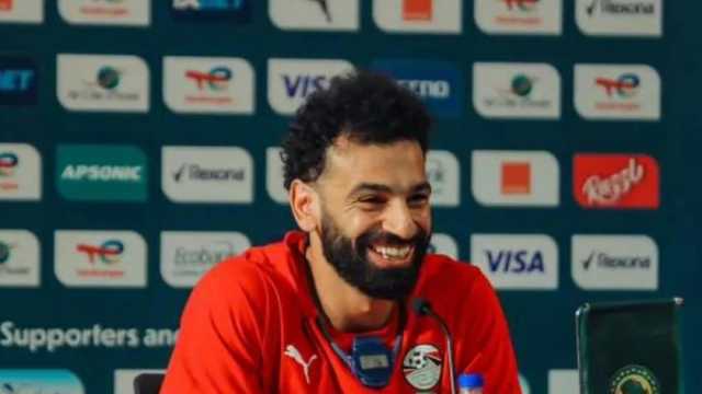 عاجل.. أسرة محمد صلاح تكشف سر سفر اللاعب إلى ليفربول
