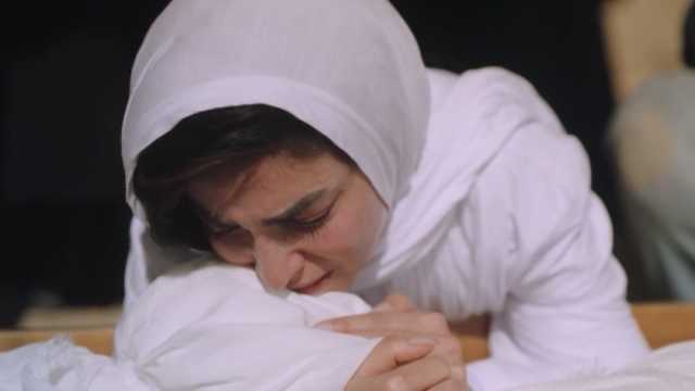 مسلسل سر إلهي الحلقة 5.. ماذا تفعل روجينا بعد خروجها من السجن؟