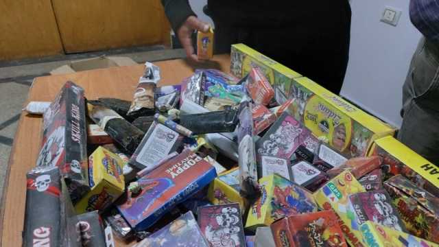 ضبط 1.5 مليون قطعة ألعاب نارية في حي الجمالية