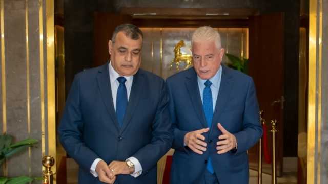 وزير الإنتاج الحربي: سنورد 5 أتوبيسات كهربائية جديدة لـ«شرم الشيخ»