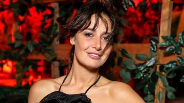 لوك مختلف لحلا شيحة على بوستر مسلسل إمبراطورية ميم