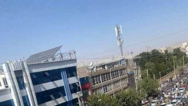 زلزال بقوة 6.2 ريختر يضرب إندونيسيا.. الجميع يفر إلى الشوارع