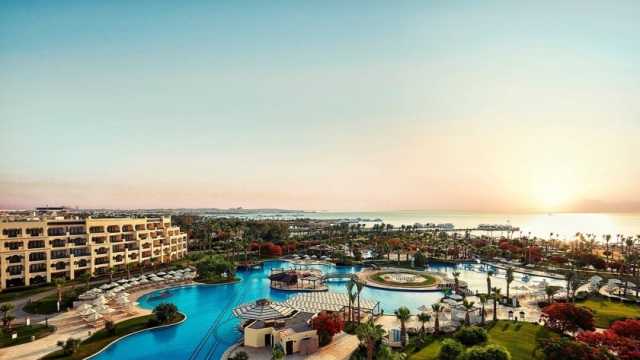 «السياحة» تُلزم فنادق البحر الأحمر بالحصول على شهادة «منشأة صديقة للبيئة»