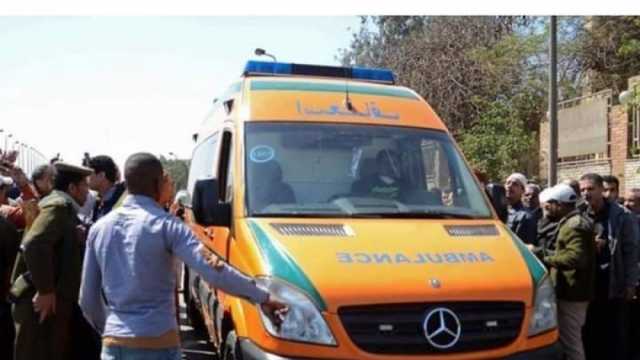 إصابة 14 شخصًا في حادث تصادم على طريق القاهرة أسيوط