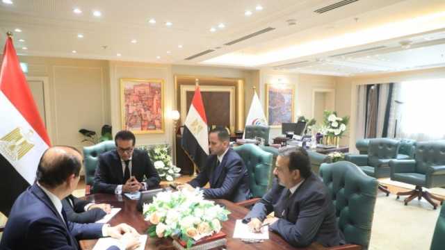 وزير الصحة يجتمع بنوابه الثلاثة لوضع أسس وخطط العمل خلال الفترة المقبل