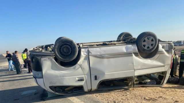إصابة 13 شخصا في انقلاب ميكروباص على طريق وادي النطرون