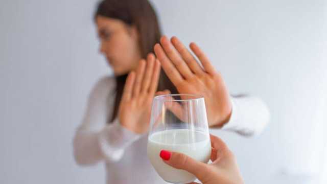 ما أعراض حساسية الحليب ومتى تظهر؟.. راقبي هذه العلامات على طفلك