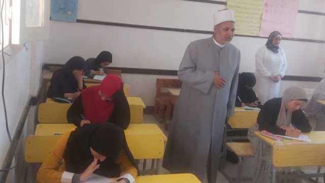 بدء رابع أيام امتحانات الدور الثاني للثانوية الأزهرية.. نحو وصرف وبلاغة