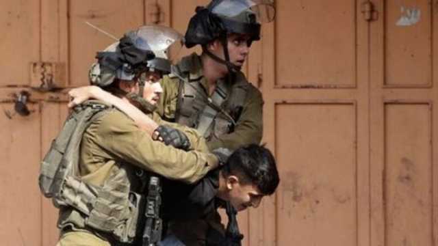 «الأسير الفلسطيني»: قوات الاحتلال تعتقل 15 من أهالي الضفة الغربية بينهم أطفال